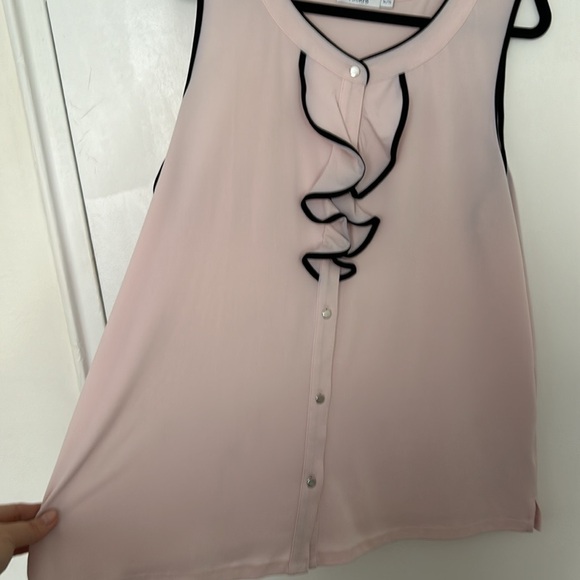 Pink short sleeve button top - Picture 4 of 4